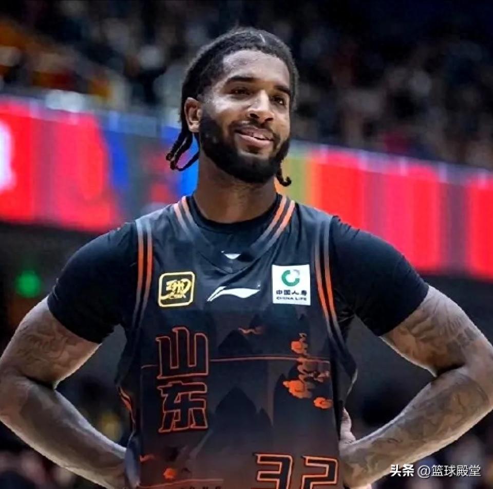 克里斯欲續(xù)約山東，情緒管理需謹(jǐn)慎！